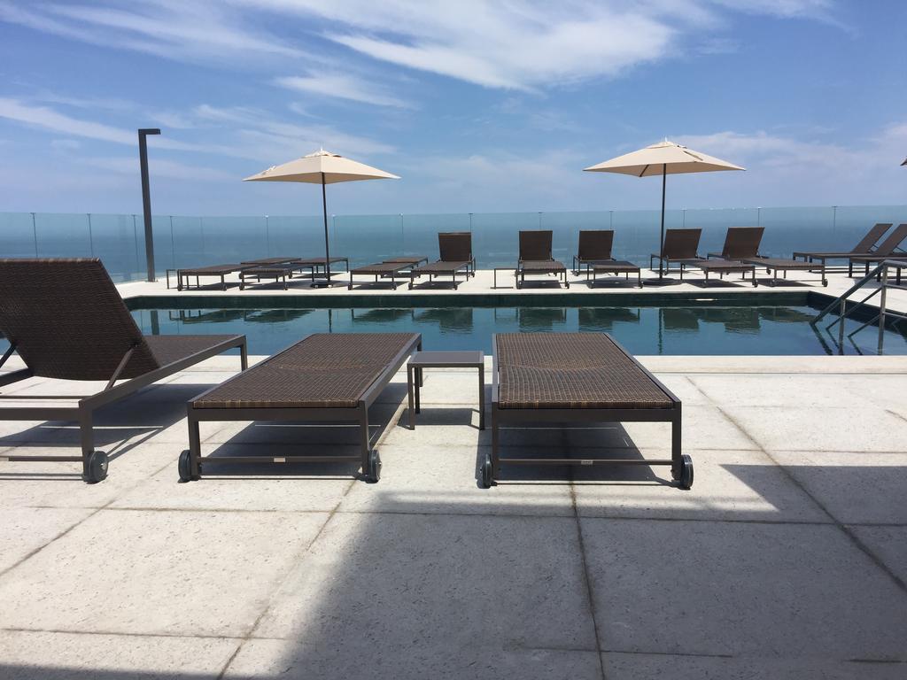 ריו דה ז'ניירו Windsor Marapendi Hotel מראה חיצוני תמונה Rooftop pool at the Ritz-Carlton, San Francisco